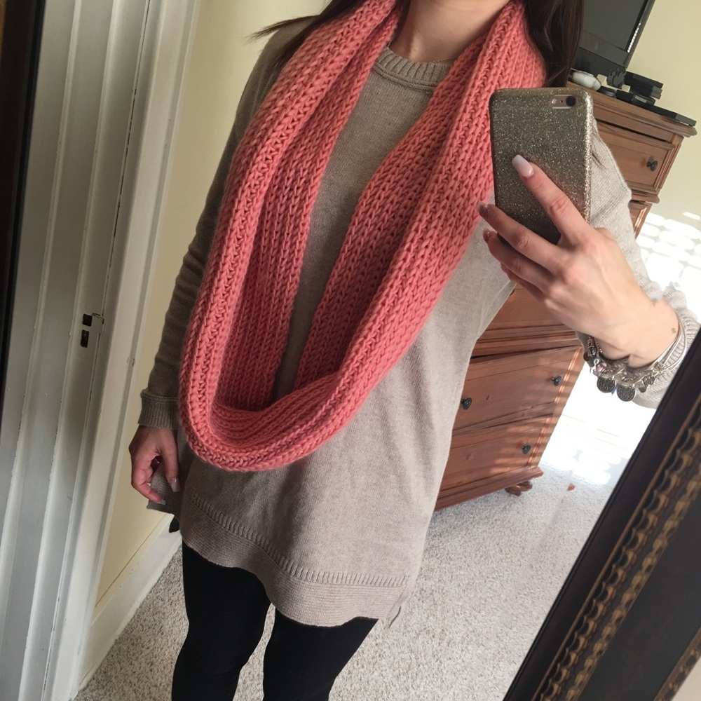 Infinity scarf - Picture 2 of 2